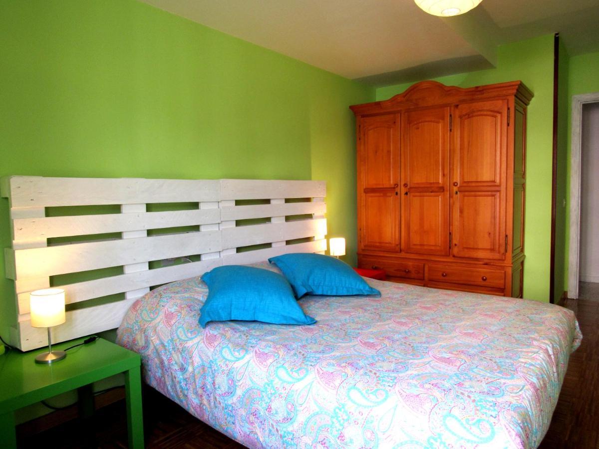Www Parques De La Catedral Travel Com Parking Privado Gratis Apartment Leon Exterior photo